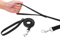 AMAGOOD easy-on/off hook enables quick secure collar attachment during adventures