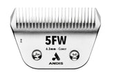 Andis ceramicEDGE wide blade 31-tooth cutter close-up for smooth finishes.