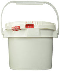 ANIMED Vitamin E Powder pouring into pet food for daily use.