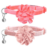 Azuza 2-pack cat collar floral with bell in light pink; ideal for daily wear and charm.