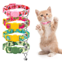 azuza kitten collar lemon print close-up on bright kitten highlighting safety