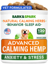BARK&SPARK Advanced Calming Chews packaging shows SmokyBacon flavor for daily use.