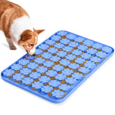 Bartuke dog-lick-mat with four-leaf-clover design for slow feeding and enrichment.