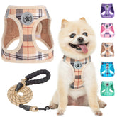 Arnés BEAUTYZOO para perros pequeños con diseño a cuadros, ideal para paseos cómodos.