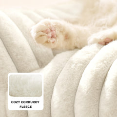 Bedsure Cute Cat Couch foam-fill closeup illustrates balanced support.