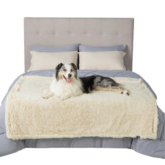 Bedsure blanket ready for travel keeps pets dry on outings.