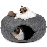 Bininl cat tunnel donut entrance shown, inviting indoor cats to explore a playful hideaway.