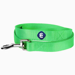 Blueberry Pet Essentials steel-hook leash closeup showcasing secure attachment for large dogs.