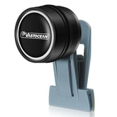 Blulu magnetic seaweed feeder clip close-up showing secure grip for stable feeding.