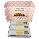 Bonne et Filou Christmas macarons box ready for gifting