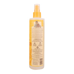 BURT'S BEES FOR PETS ingredients close-up featuring colloidal oat flour and honey