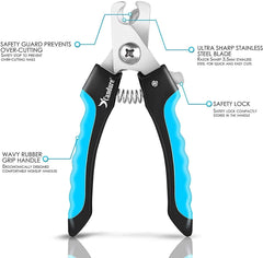 Candure stainless steel blade close-up for precise, smooth nails.