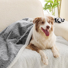 ChiXnuggle reversible faux fur front for cozy snuggling.
