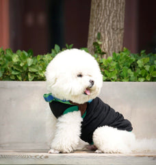 Chol&Vivi ribbed sleeves and hem demonstrate snug durable fit.