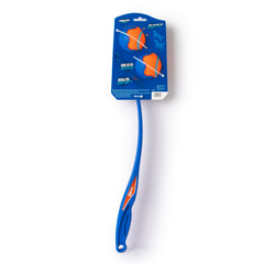 Chuckit! Duo 22M 22-inch grip highlight for easier long throws