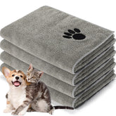 Chumia 4pack dog towels soft microfiber closeup shows gentle drying after bath.