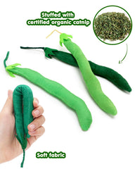 CiyvoLyeen catnip toy green bean kicker stimulates pouncing and chase behavior.