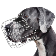 CleverTail XL dog muzzle front view emphasizes secure basket fit for large breeds.