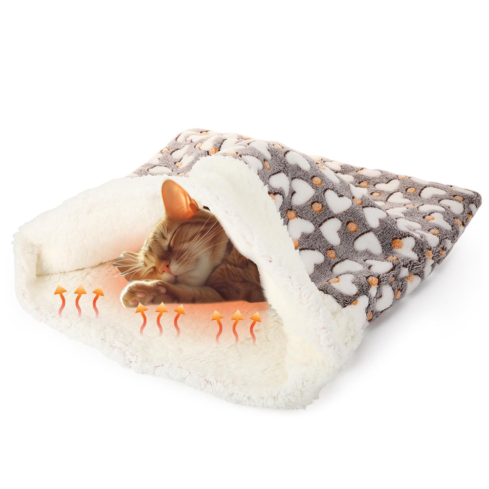 Clysee self-heating cat sleeping bag front view showing warm cozy interior.