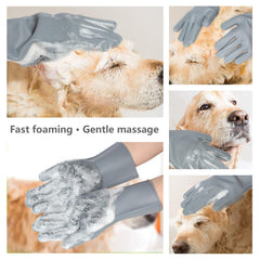 COMMEMA gloves in action during bath time for easy bathing and smoothing massage.