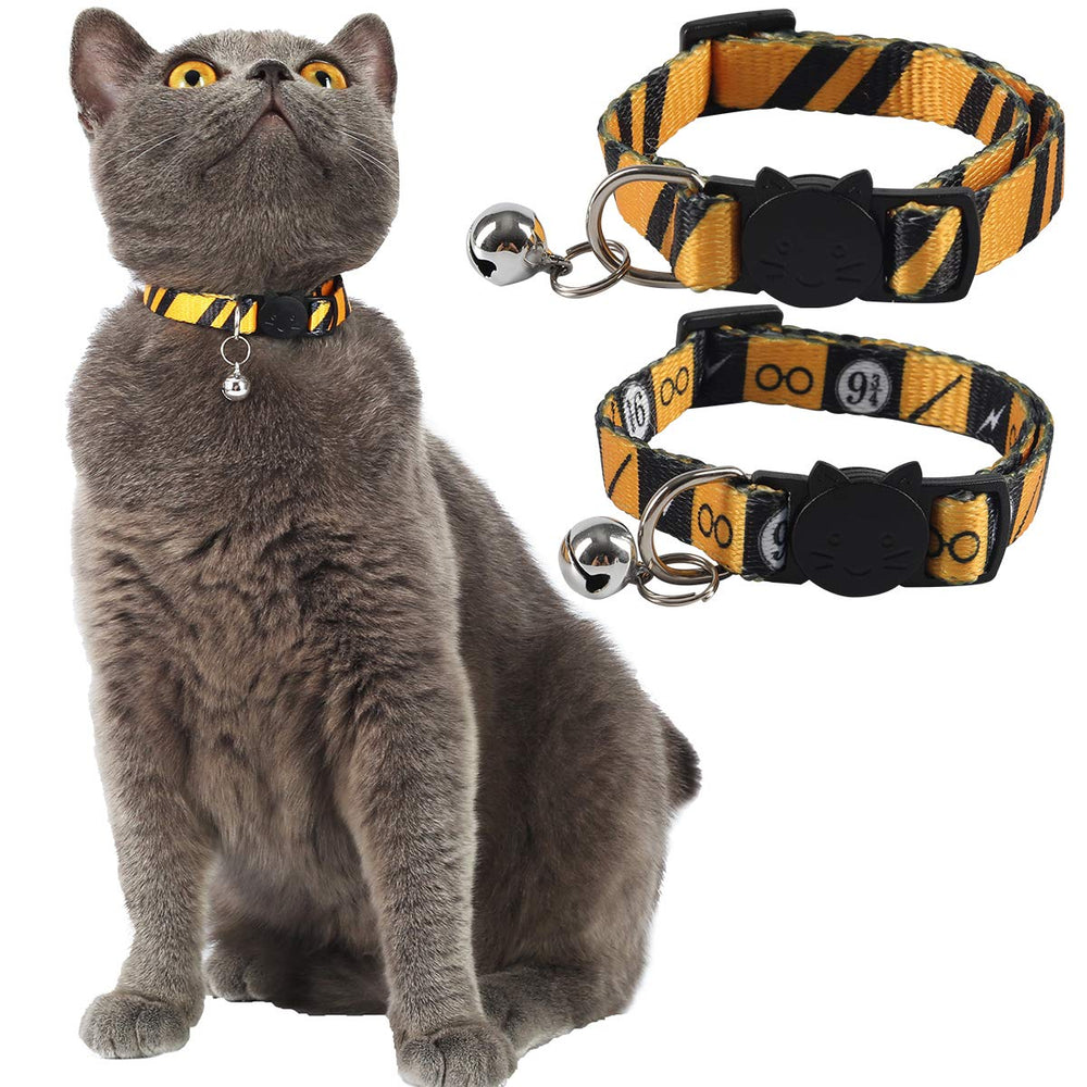 Coomour Halloween cat collar breakaway yellow front view enhances safety during photos.