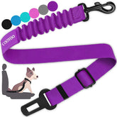 COOYOO dog seat belt clip-installation demonstrates quick, secure attachment for car trips.