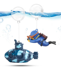 CousDUoBe mini-submarine decor floats to create whimsical aquarium scenes.
