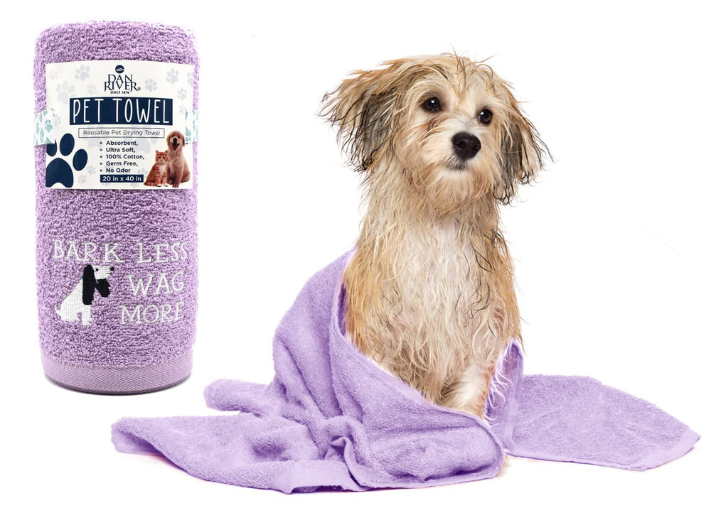 DAN RIVER dog towel after-bath absorbs water quickly for speedy drying.