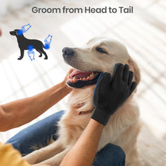 DELOMO Glove close-up—soft bristles deliver comfortable brushing and effective deshedding