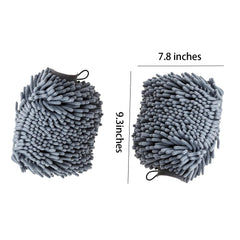 DogLemi Dog Dry Bath Gloves wet paw absorb demonstrated during grooming