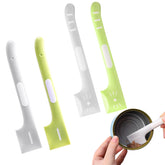 DonLeeving pet spoons green and gray pack shot for quick wet food prep.