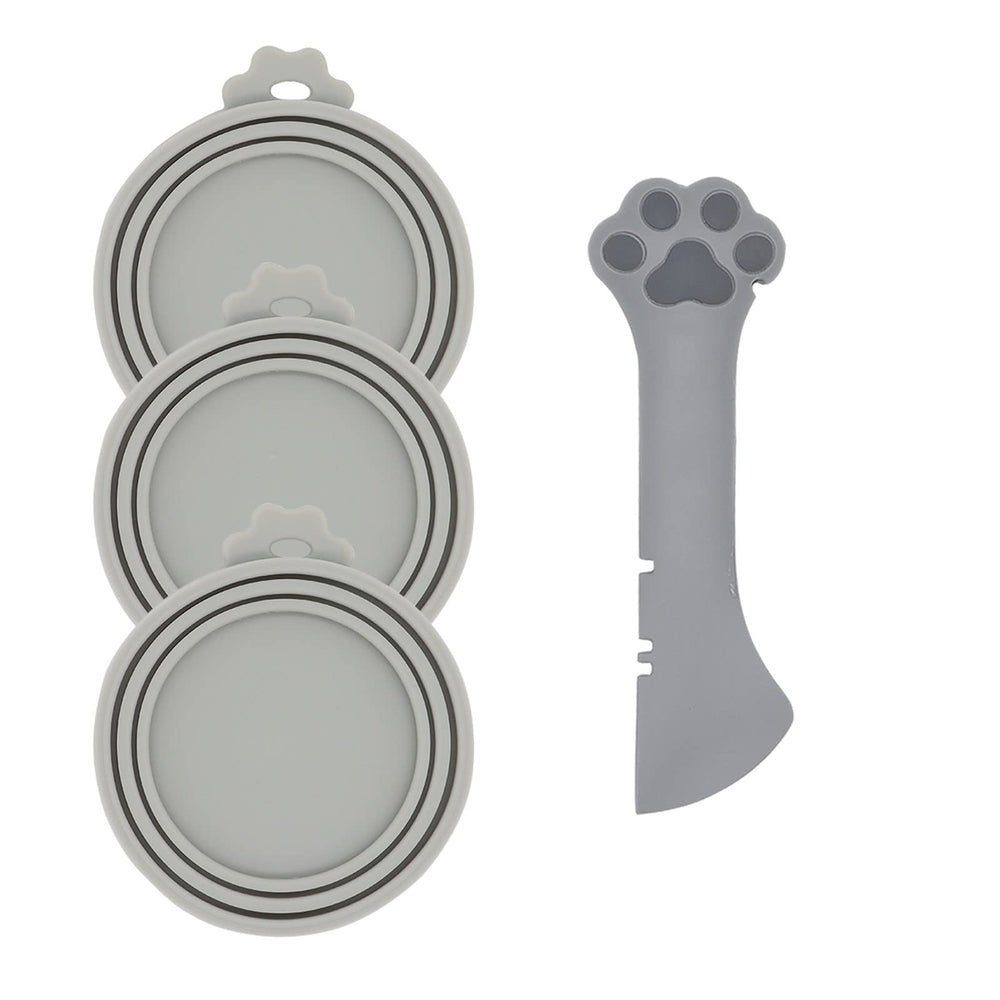 DORUI Pet Can Spoon gray demonstrates ergonomic angle for easy portioning