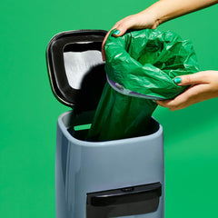 EcoLeo tear proof bags demonstrate durable liner for mess free disposal