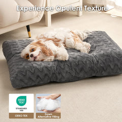EHEYCIGA crate bed close-up highlights faux fur and breathable fabric