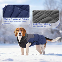 EMUST dog coat L demonstrates waterproof and windproof protection in wet weather.