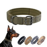 EXCELLENT ELITE SPANKER collar strap close-up shows durable nylon and soft padding for comfort.