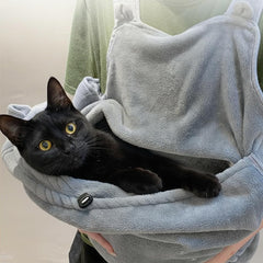 Facailaifu cat apron h-shaped-back design enables easy wear.