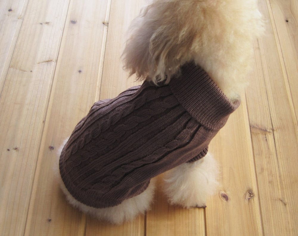 FAMI dog sweater brown front view shows cozy fit for small dogs