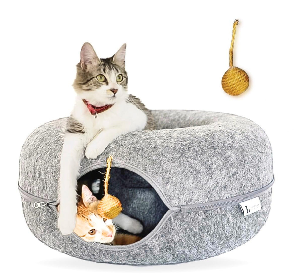 FAMPAWS Peekaboo cat cave donut offers spacious lounging for multiple cats and quick cleaning.