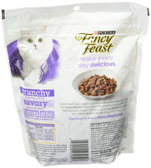 Fancy Feast Cats Gourmet dry cat food packaging highlights balanced nutrition and sustainable ingredients.