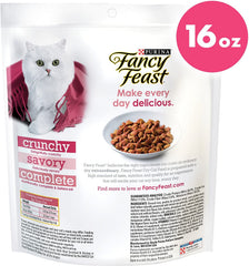 Fancy Feast Gourmet Gold filet mignon seafood shrimp bits highlight savory flavor appeal.