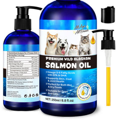 FANGCUN Alaskan Salmon Oil bottle pour demonstrates convenient dosing and supports healthy skin and coat.