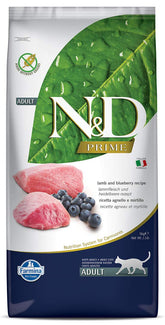 Farmina Natural & Delicious Lamb and Blueberry Cat Food bag opened, grain-free nutrition for adult cats.