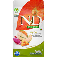 Farmina N&D pumpkin duck kibble closeup shows premium protein for daily feline strength
