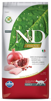 Farmina N&D grain-free chicken-pomegranate bag closeup highlights premium ingredients for cats