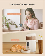 Faroro night vision provides clear pet footage in low light.