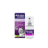FELIWAY Classic travel spray bottle calms cats during car rides.