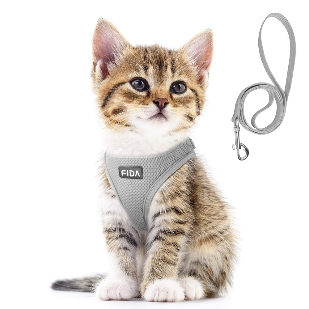 Fida cat harness escape-proof steps image shows secure step-in design for confident daily walks.