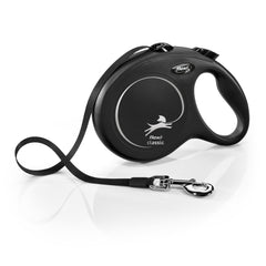 FLEXI New Classic 26ft black leash extends smoothly for confident daily walks.