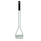 Four Paws Wee-Wee Scooper rake-action for fast grass cleanup